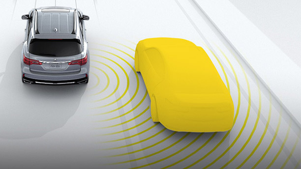 An illustrated image of a silver Acura SUV driving the left hand lane while yellow sensor lines emanate from the rear to highlight a car approaching on the right. Illustration d’un VUS Acura argenté roulant dans la voie de gauche; les lignes jaunes qui jaillissent de l’arrière du véhicule simulent la portée des capteurs en direction d’un véhicule en approche sur la droite.